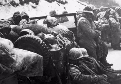 长津湖战役打的有多惨烈？美陆战1师是怎样逃出志愿军包围圈的？