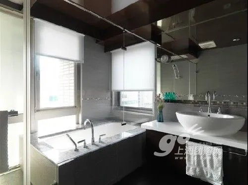 彪悍小美女5万装95平时尚雅居 静候网友品评