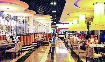 去年我国餐饮业收入超过3万亿了吗？