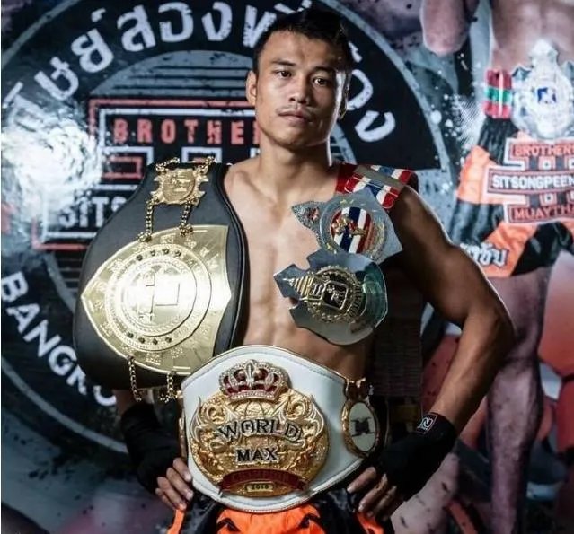 西提猜有没有可能一回合就能KO一龙取得胜利？