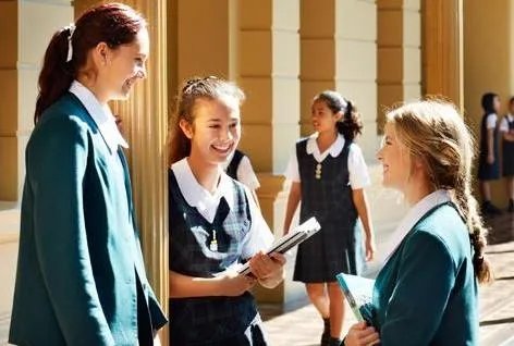 天价报名费4000元！央视曝剑桥英语考试考位黑幕，如何看待“考级热”？