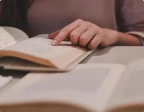 绷的拼音和组词和部首