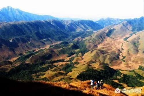 去船底顶在罗坑镇住一宿，第二天早上开始登山，这样安排合理吗？