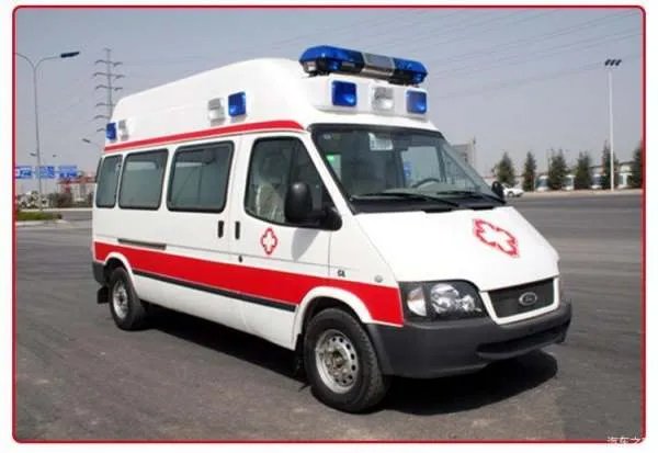 救护车没装ETC也要交过路费？司机为救人只能先掏钱！