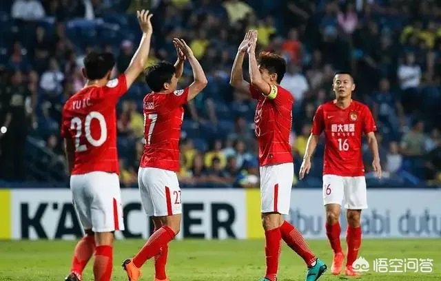 今天上海绿地申花和广州恒大都踢平了，而且申花更让人堪忧，对今天的比赛，你怎么看？