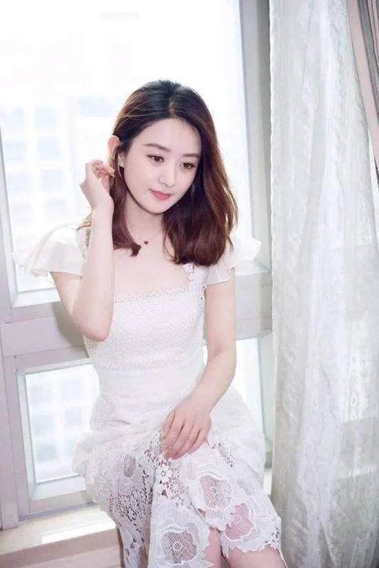 赵丽颖头发越来越短，短发适合怎样的脸型？