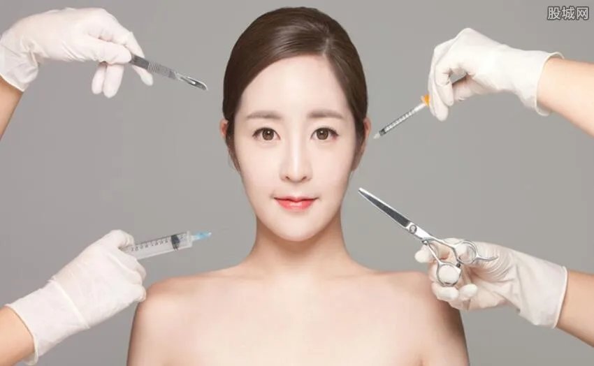 韩国女模整容失败：瞬间美女变史上最丑女