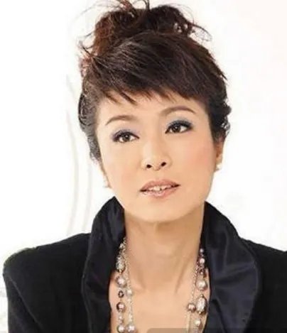 【图】60岁米雪素颜近照似少女 不老女神的演艺经历大曝光