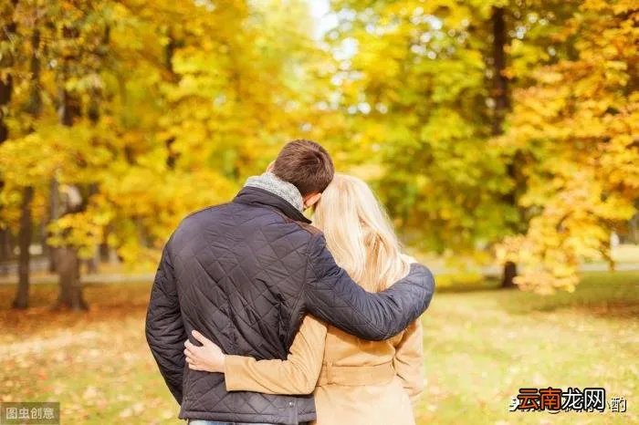 思念是呼吸都会感觉痛 我只剩思念的权利