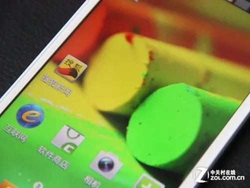 178度广视角尽享畅爽 酷派5950屏幕体验