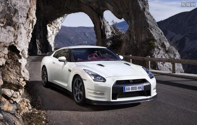 gtr跑车多少钱 gtr跑车配置参数介绍
