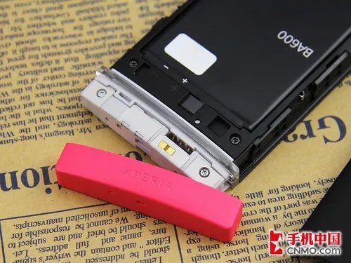 魔幻彩带最时尚双核 索尼ST25i首发评测