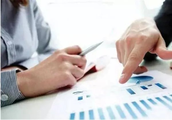 女生学哪些专业好？