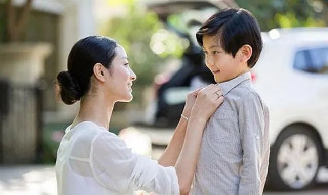 让孩子越穿越自卑很多父母却假装看不到的衣服是哪些？