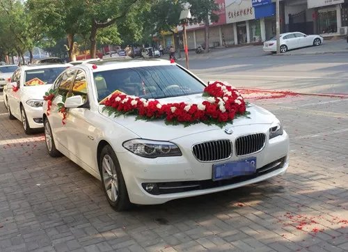 南京婚车租赁攻略分享  迎亲可以用白色的婚车吗