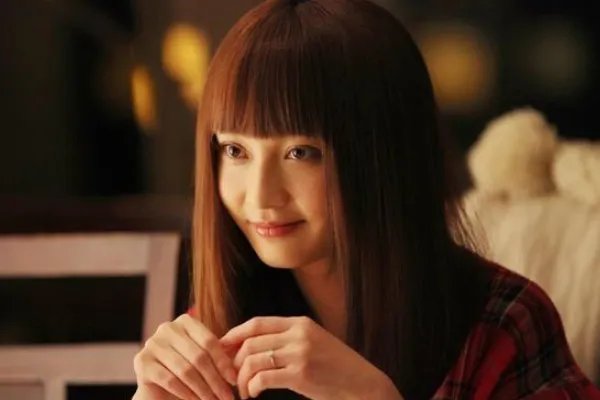 姚笛被拍有新恋情，男友是圈内人吗？