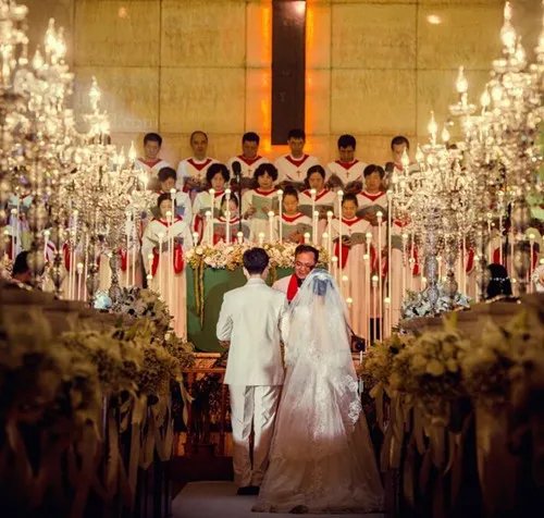 基督教婚礼主持词2017 教堂婚礼主持词怎么说