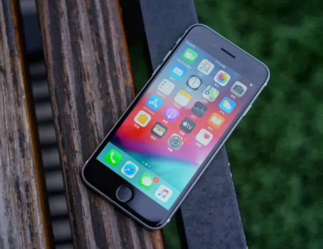 iPhone重新显示电量百分比：支持机型名单出炉