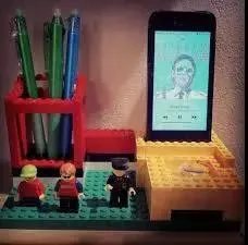 乐高积木们，你们躺在收纳箱里还好吗？