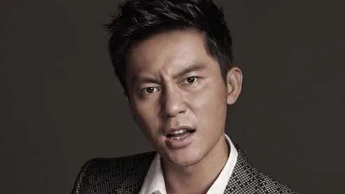 疑范冰冰李晨现身民政局领证，现场照片曝光，真相令人失望，究竟怎么回事？