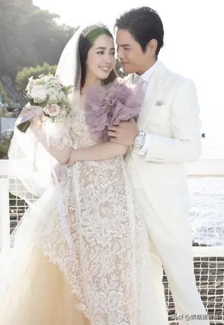 6月17日郭碧婷腹部隆起似皮球被猜测怀孕，为什么明星生子这么多人关注？