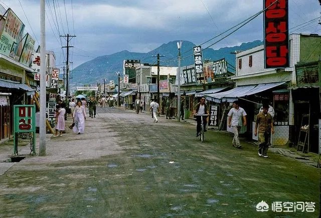 在“慰安妇”协议上,文在寅再展“变色龙”本色,你怎么看?