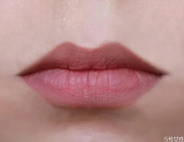 花知晓小天使口红试色 花知晓口红好用吗