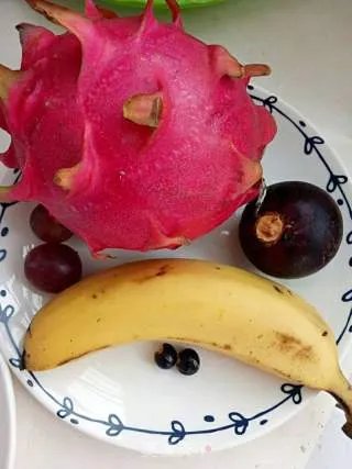 愤怒的小鸟水果拼盘