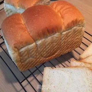 Amish White Bread～ (阿米什白吐司): （原方自：飞雪无霜老师）
