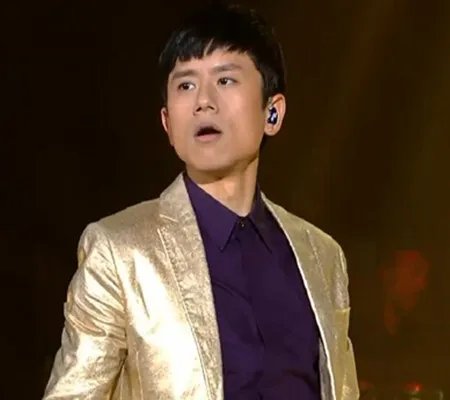 歌星张杰的年龄有多大了？ 网友：天才不过问出处