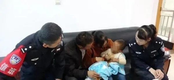 丽江被抱走男孩被解救，男孩在哪里发现的?