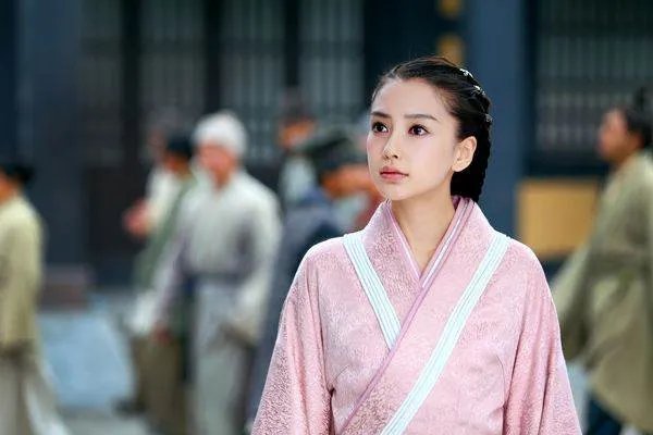 baby生完孩子后，怎么处理工作和家庭的关系？