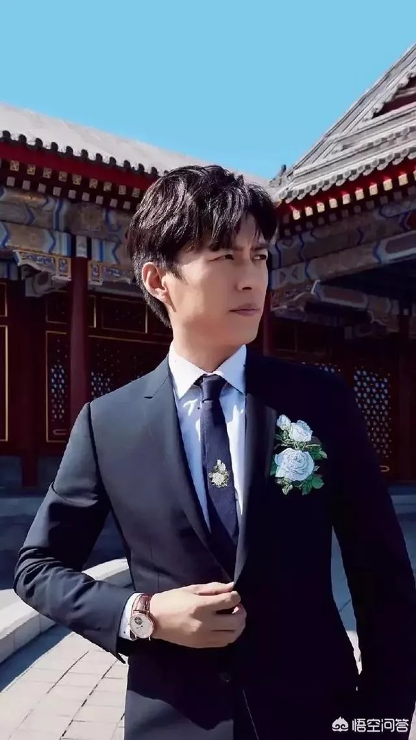 2018东方卫视跨年晚会中，各明星的表演有什么亮点？