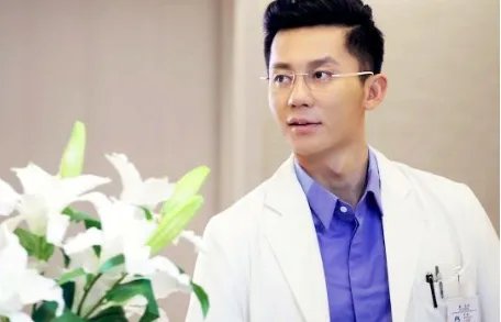 李晨为何能够获封最佳新锐导演?