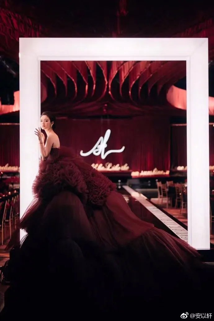 安以轩结婚邀请大S参加婚礼她是真的放下汪小菲了吗？