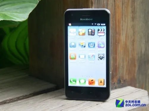 4吋IPS屏/1GHz W+G双卡koobee A660评测