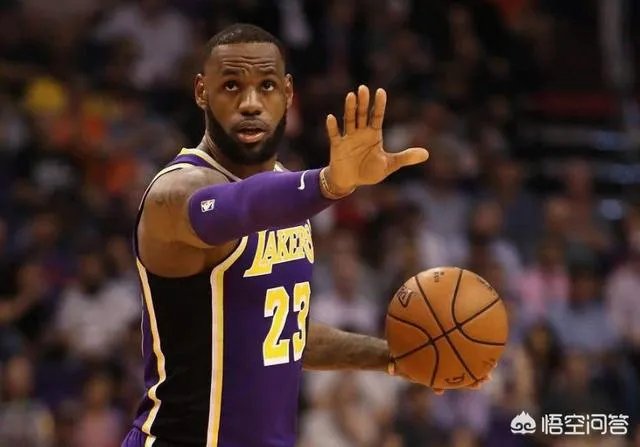 NBA季后赛中拿40+三双有多难呢？历史上完成次数最多的是谁呢？