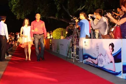 华语2009金曲奖各大奖项揭晓 一起见证群星璀璨的夜晚