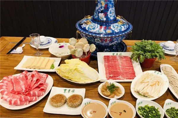 北京高档火锅店排行榜：海底捞上榜，第一在北京只有三家
