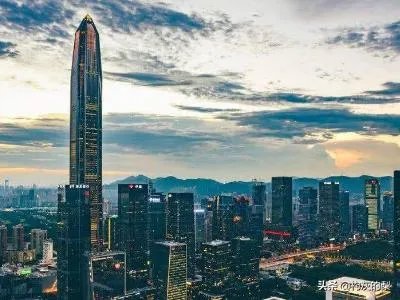 点解阿Sir系阿Sir，普通话是什么意思？