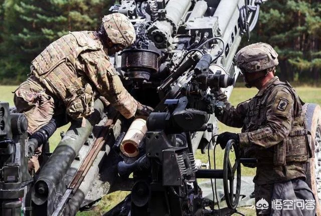 美军现役火炮成为多国的抢手武器,M777榴弹炮为何能如此优秀?