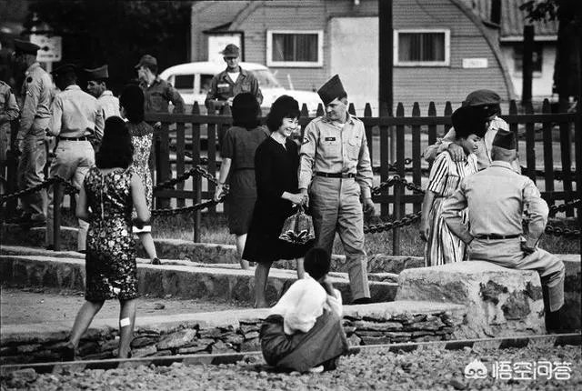 在“慰安妇”协议上,文在寅再展“变色龙”本色,你怎么看?