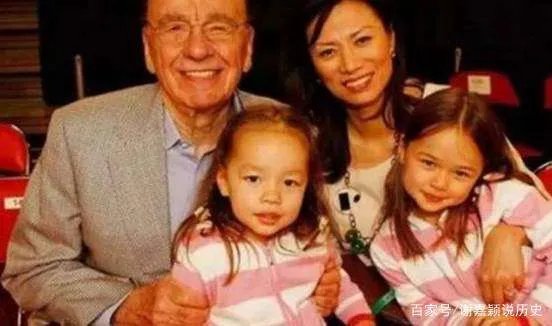 那个离婚分得百亿家产的邓文迪，如今过得怎么样了？