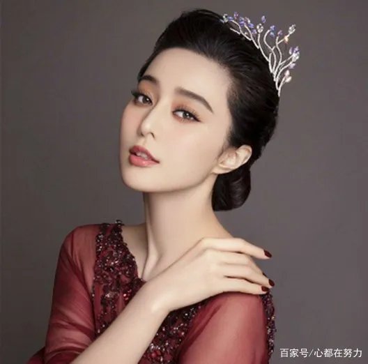 终于瞒不住了，范冰冰与范丞丞的关系曝光，这次不喊弟弟了，喊的是什么？