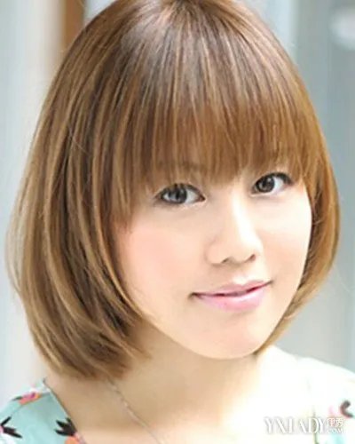 齐肩短发直发发型盘点齐肩直发发型更显清纯