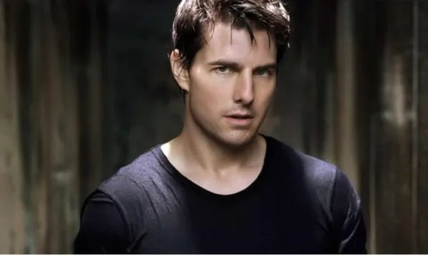 贝克汉姆现场观战决赛，与阿汤哥击拳庆祝，他们之间的关系如何？