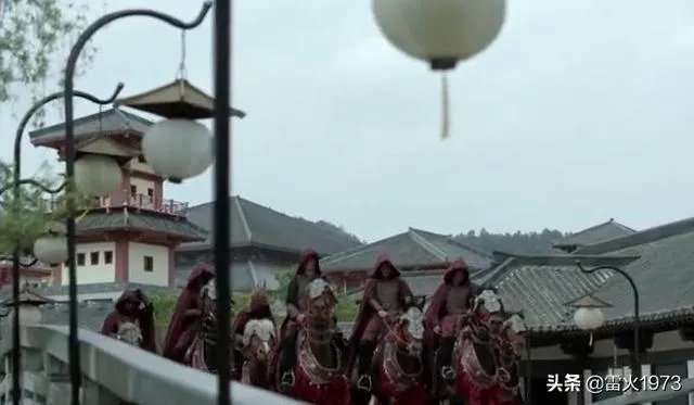 《庆余年》里范建的红衣军和萍萍的黑骑谁强谁弱？