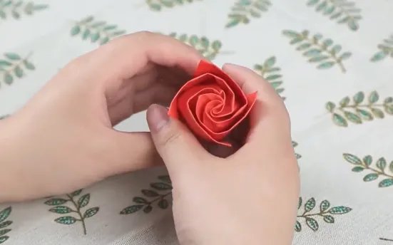 一张纸可以折什么手工?