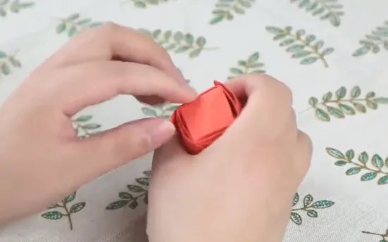 一张纸可以折什么手工?