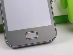 迷你时尚街机 行货三星S5830不足2000元